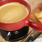KUHN RIKON Käsefondue Set Classic Rot· Ø 23 Cm, 2.6 Liter Inhalt, Ideal Für 4-6 Personen, Set Enthält 6 Gabeln, Einen Pastenbrenner (Ohne Brennpaste), Und Ein Rechaud